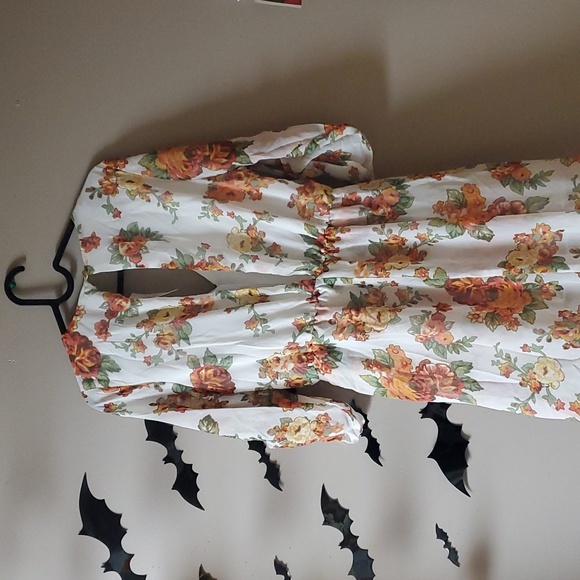 Long Back, Short Front Dress/Romper - Picture 3 of 6